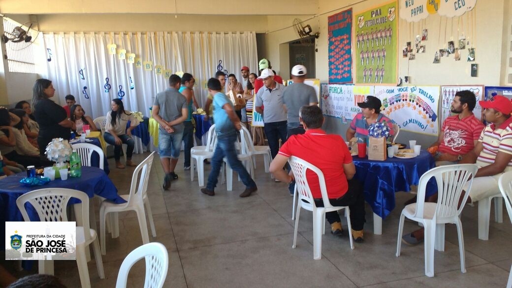 Escolas comemoram Dia dos Pais em São José de Princesa 