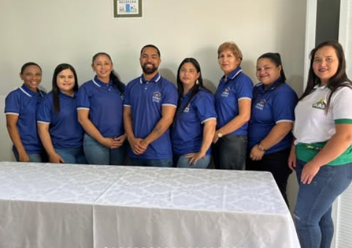 Prefeitura de São José de Princesa entrega fardamento a profissionais da assistência social